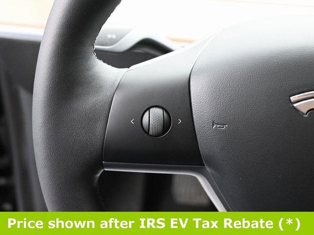 Photo of 2021 Black Tesla Model Y