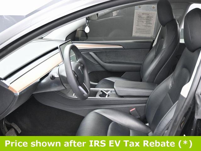 Photo of 2021 Black Tesla Model Y