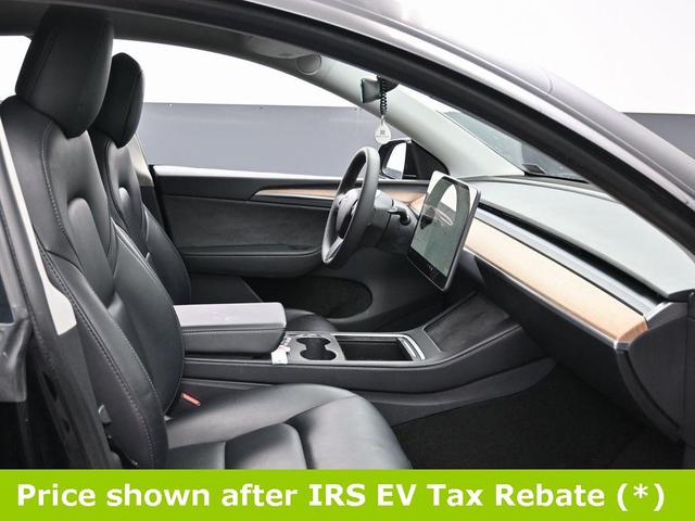 Photo of 2021 Black Tesla Model Y