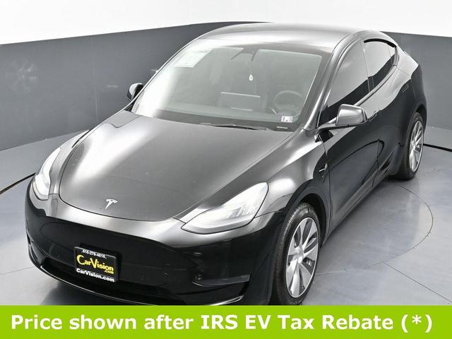 Photo of 2021 Black Tesla Model Y