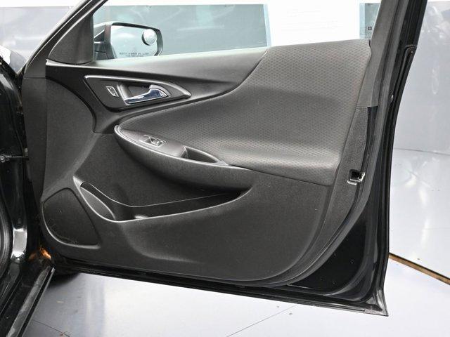 Photo of 2018 Mosaic Black Metallic Chevrolet Malibu