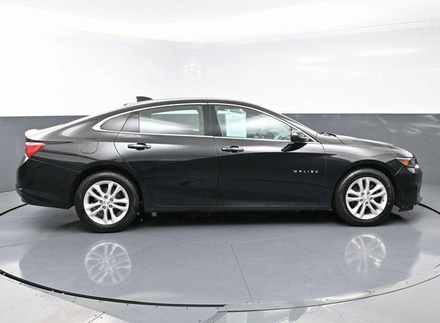 Photo of 2018 Mosaic Black Metallic Chevrolet Malibu