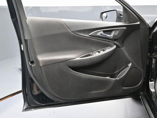 Photo of 2018 Mosaic Black Metallic Chevrolet Malibu