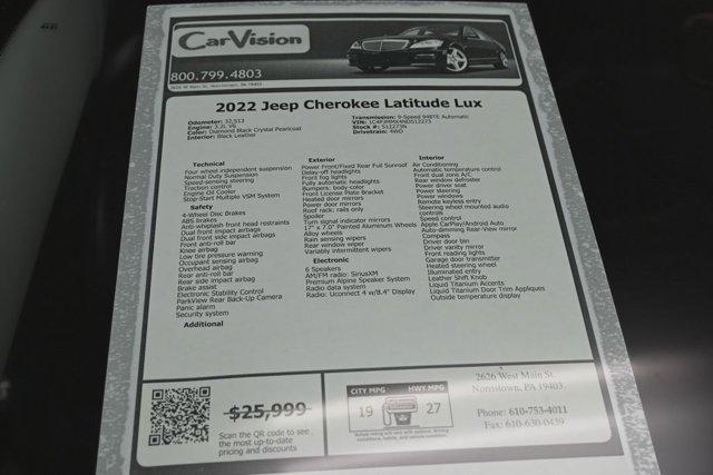 Photo of 2022 Diamond Black Jeep Cherokee