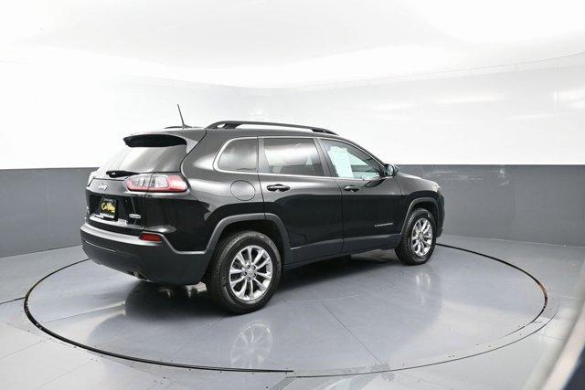 Photo of 2022 Diamond Black Jeep Cherokee