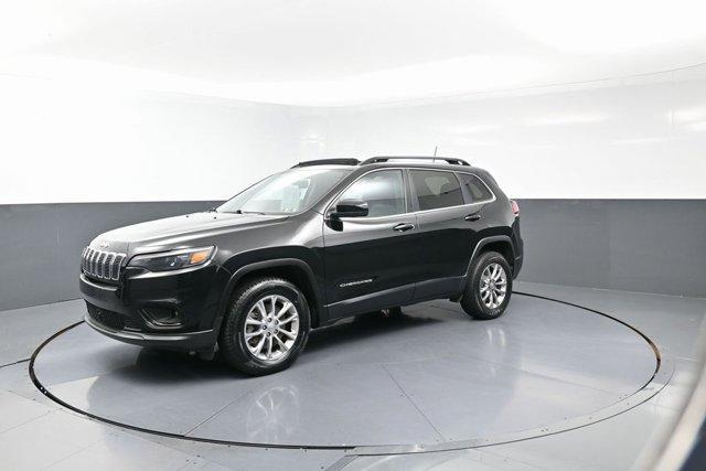 Photo of 2022 Diamond Black Jeep Cherokee