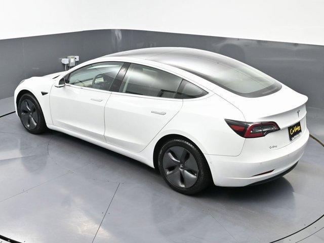Photo of 2020 White Tesla Model 3