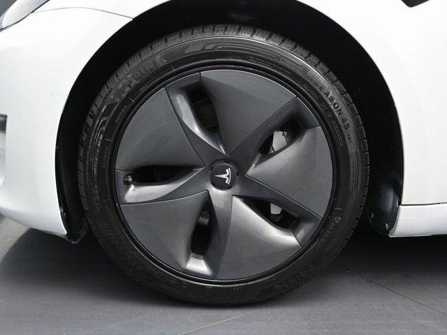 Photo of 2020 White Tesla Model 3