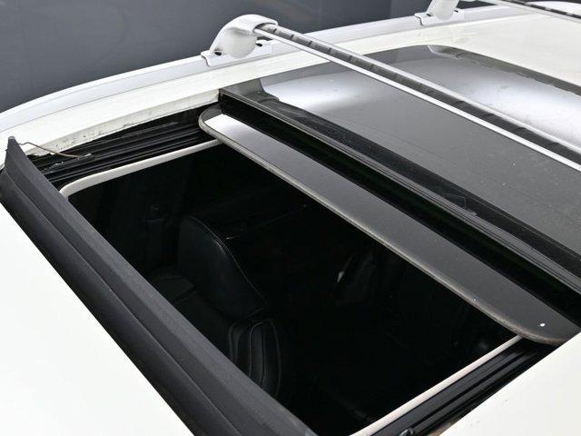 Photo of 2023 Majestic White INFINITI QX60