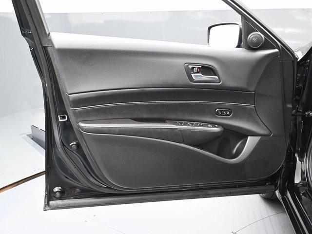 Photo of 2020 Black Acura ILX