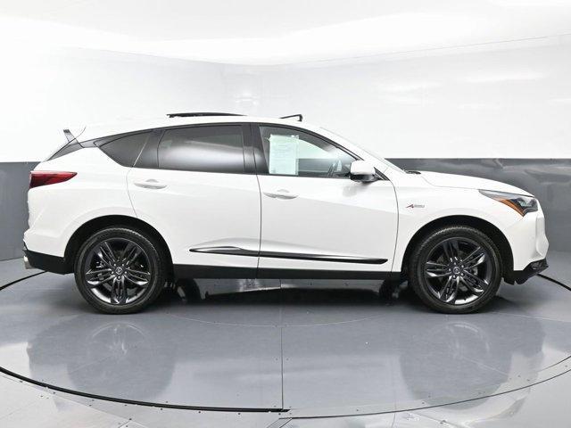 Photo of 2022 White Acura RDX