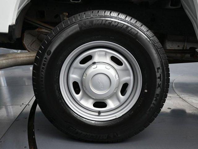 Photo of 2019 Oxford White Ford F-250