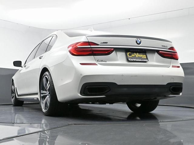 Photo of 2016 Mineral White Metallic BMW 750