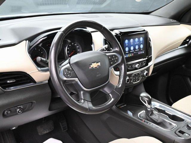 Photo of 2022 Mosaic Black Metallic Chevrolet Traverse
