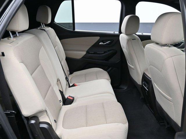 Photo of 2022 Mosaic Black Metallic Chevrolet Traverse