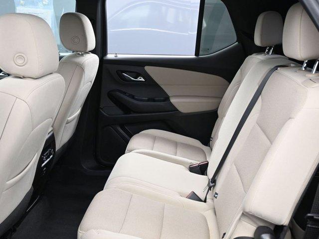 Photo of 2022 Mosaic Black Metallic Chevrolet Traverse