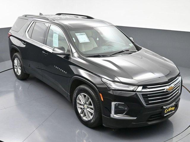 Photo of 2022 Mosaic Black Metallic Chevrolet Traverse