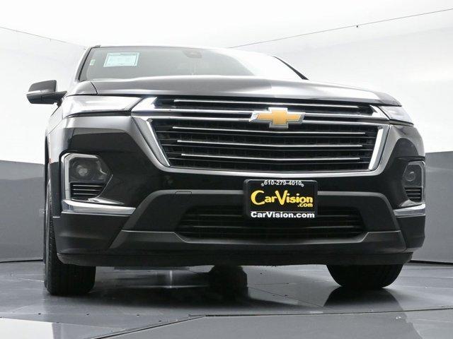 Photo of 2022 Mosaic Black Metallic Chevrolet Traverse