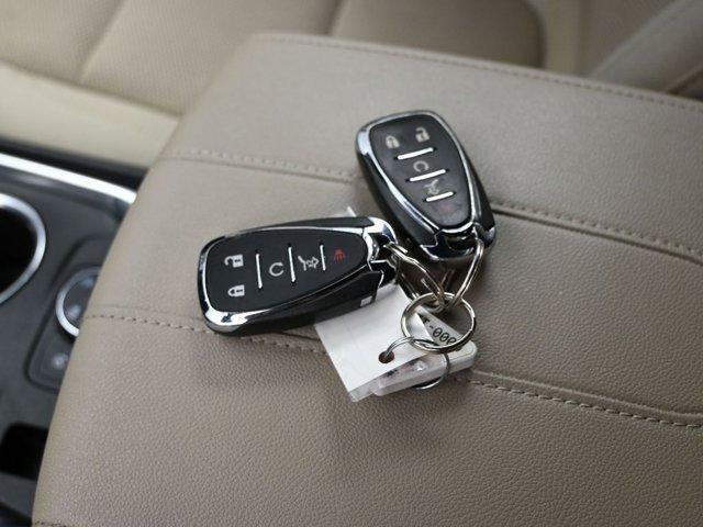 Photo of 2022 Mosaic Black Metallic Chevrolet Traverse