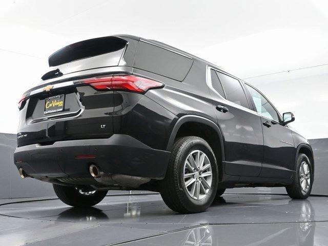 Photo of 2022 Mosaic Black Metallic Chevrolet Traverse