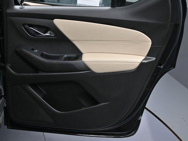 Photo of 2022 Mosaic Black Metallic Chevrolet Traverse