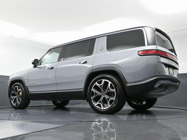 Photo of 2022 Blue Rivian R1S