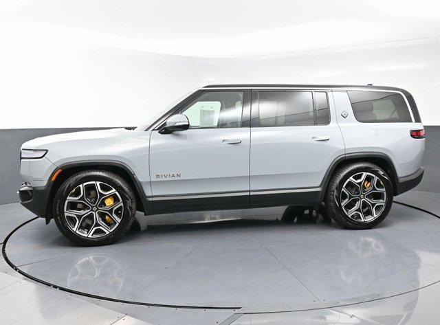 Photo of 2022 Blue Rivian R1S