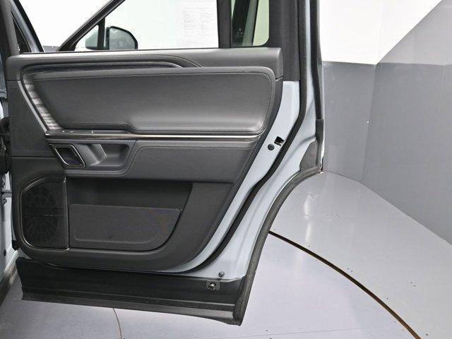 Photo of 2022 Blue Rivian R1S