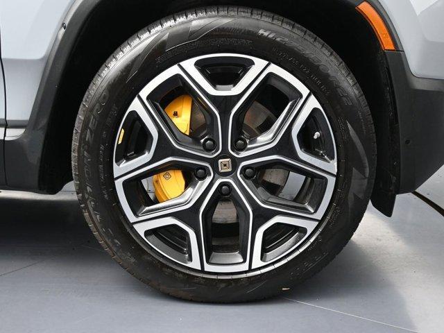 Photo of 2022 Blue Rivian R1S