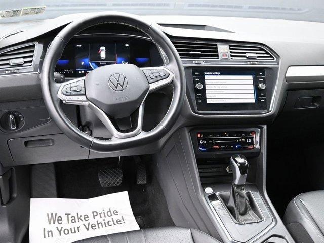 Photo of 2024 Deep Black Pearl Effect Volkswagen Tiguan