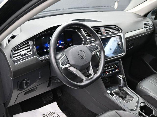 Photo of 2024 Deep Black Pearl Effect Volkswagen Tiguan
