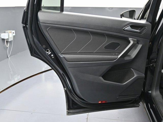 Photo of 2024 Deep Black Pearl Effect Volkswagen Tiguan