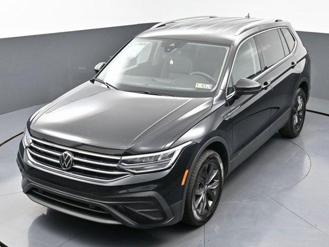 Photo of 2024 Deep Black Pearl Effect Volkswagen Tiguan