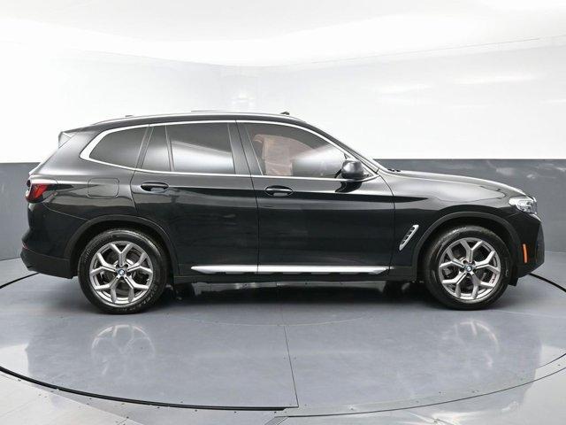 Photo of 2022 Black Sapphire Metallic BMW X3