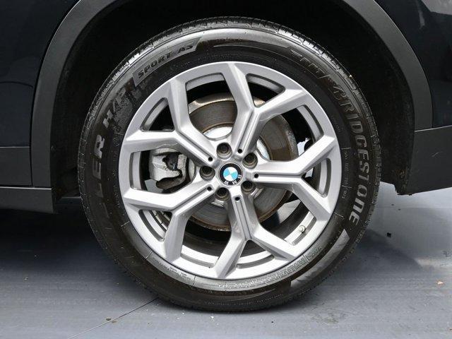 Photo of 2022 Black Sapphire Metallic BMW X3