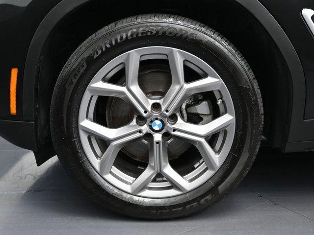 Photo of 2022 Black Sapphire Metallic BMW X3