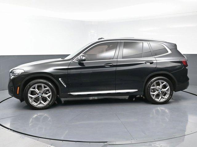 Photo of 2022 Black Sapphire Metallic BMW X3
