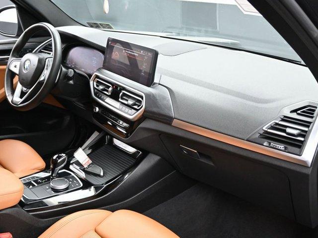 Photo of 2022 Black Sapphire Metallic BMW X3