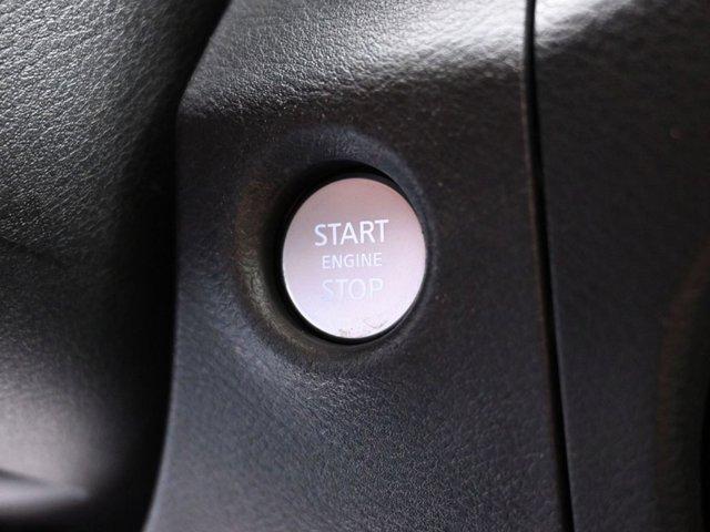 Photo of 2022 Glacier White Nissan Frontier