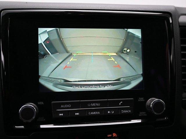 Photo of 2022 Glacier White Nissan Frontier