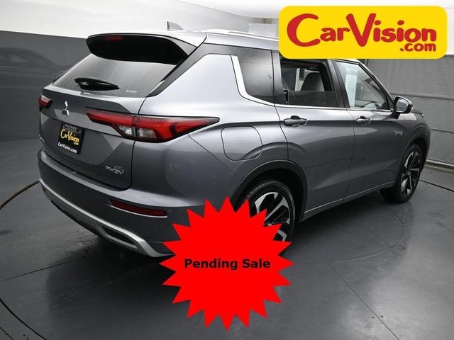 Photo of 2023 Alloy Silver Metallic Mitsubishi Outlander PHEV