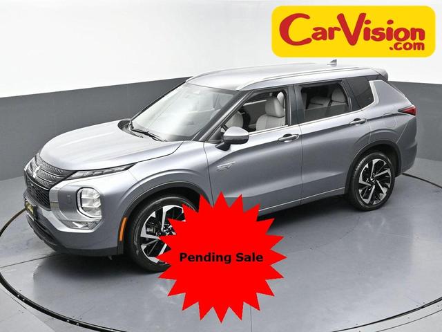 Photo of 2023 Alloy Silver Metallic Mitsubishi Outlander PHEV