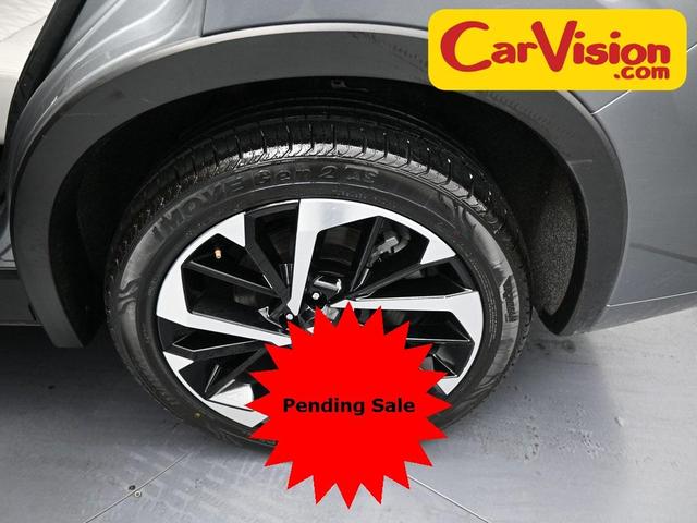 Photo of 2023 Alloy Silver Metallic Mitsubishi Outlander PHEV