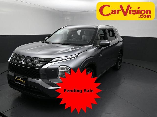 Photo of 2023 Alloy Silver Metallic Mitsubishi Outlander PHEV