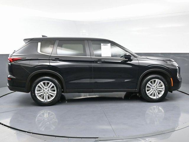 Photo of 2024 Black Mitsubishi Outlander