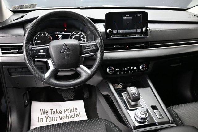 Photo of 2024 Black Mitsubishi Outlander