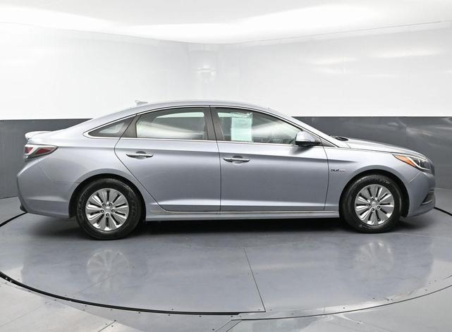 Photo of 2016 Pewter Gray Metallic Hyundai SONATA Hybrid