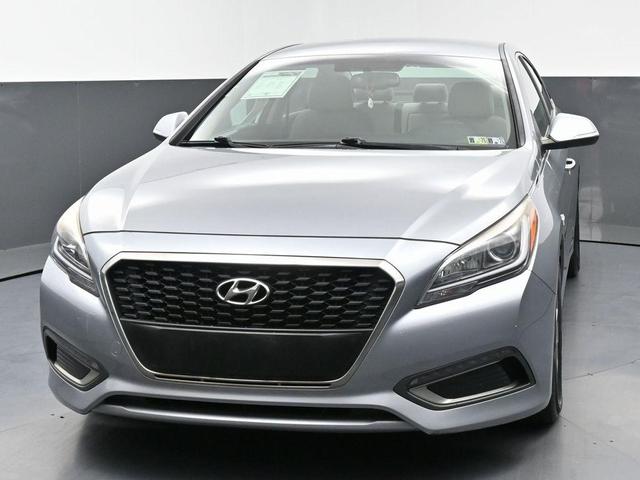 Photo of 2016 Pewter Gray Metallic Hyundai SONATA Hybrid