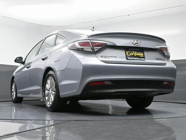 Photo of 2016 Pewter Gray Metallic Hyundai SONATA Hybrid
