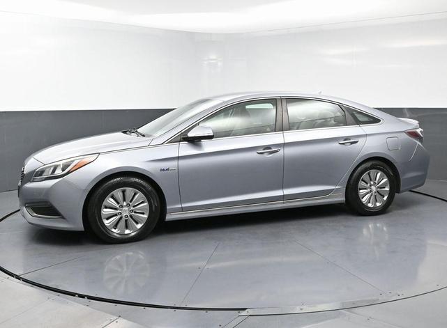 Photo of 2016 Pewter Gray Metallic Hyundai SONATA Hybrid